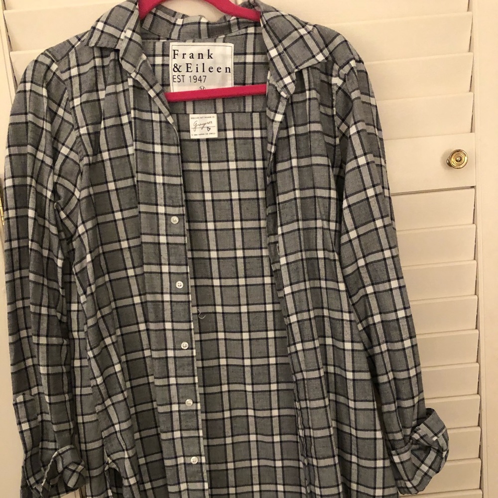 Frank and Eileen plaid button down shirt